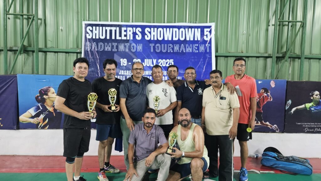 Mandla players shined in the badminton competition held in Jabalpur