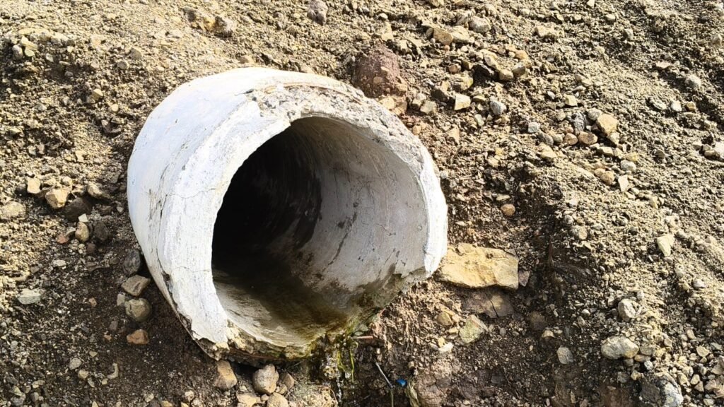 Villagers protested against the Chief Executive regarding poor quality gravel road construction