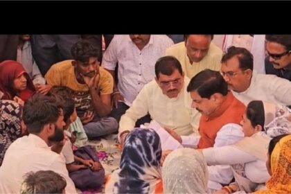 Those involved in rescue work in Khandwa accident will also be given ₹51,000 each - Chief Minister, awards will be given on January 26.