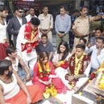 T20 captain Suryakumar Yadav reached Mahakal Temple after winning the Asia Cup and participated in the evening aarti with his family.