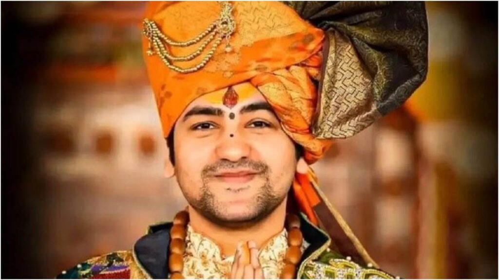 Baba Bageshwar's big decision: VIP darshan stopped, now the poor and the helpless will get priority