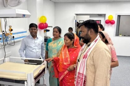 How many times will the politicians cut the ribbon for the Nainpur dialysis facility? The BMO is giving false assurances to the public.
