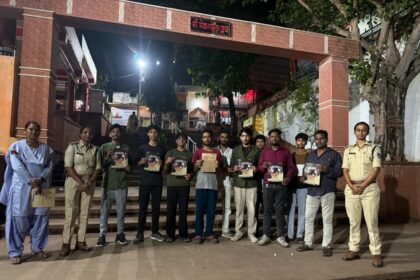 Mandla Police administered the oath of "no drug use" under the "Drug Prohibition Week" along with awareness campaign regarding cyber fraud.
