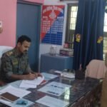 The Superintendent of Police conducted a surprise inspection of the Mawai and Bichiya police stations in the Naxal-affected areas: reviewed important points and issued instructions.