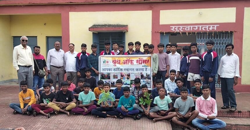 On the foundation day of Madhya Pradesh, 'Green Saunsar' initiative, intensive plantation took place in the hostel.