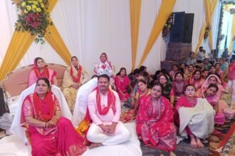 A sea of ​​devotion surged during the Srimad Bhagwat Katha – devotees were moved to hear the story of Parikshit's birth from Manvendra Shastri.