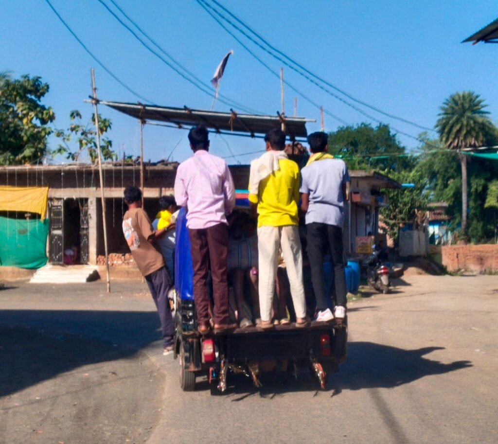 Waiting for accidents… when will the Mandla police administration and transport department wake up?