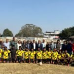 Jabalpur defeated Mandla in the final of the divisional level football competition.