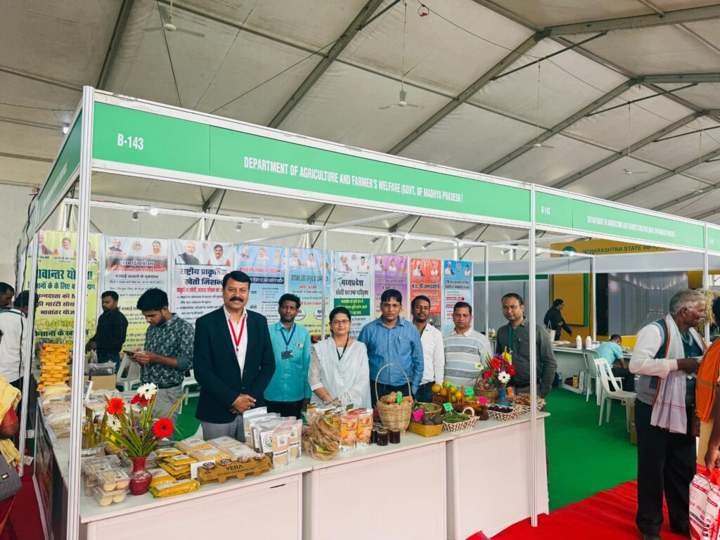 Dr. Praveen Bhai Togadia arrives in Mandla today.. Will address a huge gathering at the Agricultural Produce Market on November 23.