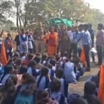ABVP staged a protest to reduce fee hike, blocked roads