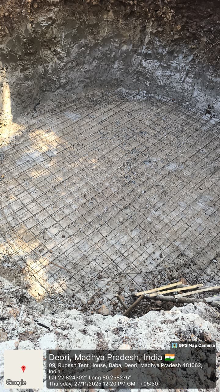 Poor construction is being done in the pump being built in village Baba Deori, corruption charges against the contractor of PHE department.